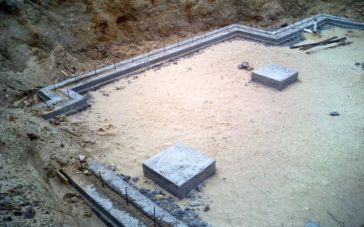 Footings in crawlspace