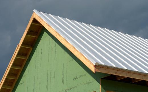 Standing seam metal roof