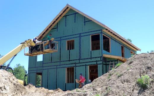 Installing soffits