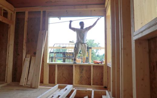 Thomas framing window